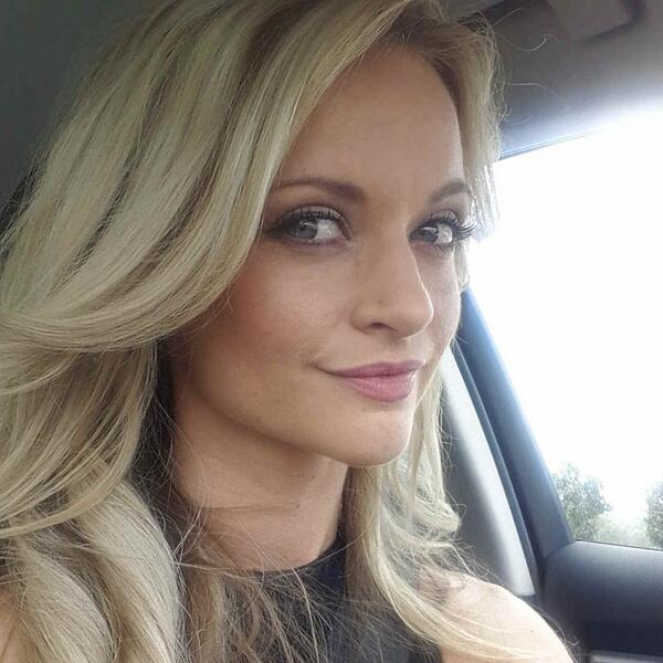 Lauradfit's tweet photo. on my way to #efc28 #fightnight @EFCAFRICA @SuperSportTV @EFCGraeme http://t.co/VtZ1L8A7V5