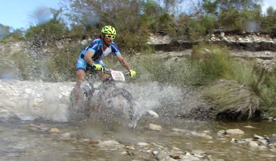 retofoxfehr's tweet photo. Fat bike at the @AbsaCapeEpic http://t.co/7s9xcSxUST Doing very well @misterafrican Mannie Heymans! #toughguy http://t.co/45YyVdfTYG