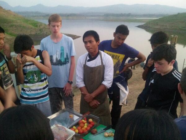 CISBG9TRIP2014's tweet image. Last evening, cooking by the lake.