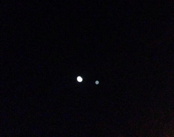 capecodgamma's tweet image. Beautiful crescent moon and Venus in the early morning sky.