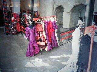 Ayto_Sevilla's tweet photo. Todo preparado para el #Showroom de #SIMOF2014 en el Hotel #LosSeises (c/Segovias,6) vía @simofsevilla #modaflamenca http://t.co/CpnEWR5WlP