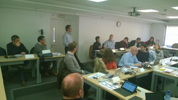 #bmc #acelerastartup <a href="/EADABusiness/">EADA Business School</a> w @inpreneur @VIDSigner <a href="/crmlan/">Toni Granell</a> <a href="/innorocket/">Innorocket</a> @theopenideas <a href="/yayego_parking/">Yayego</a>