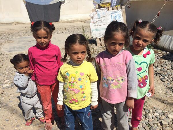 Idag träffade jag tuffa tjejer i ett flyktingläger vid turkisk/syriska gränsen. 