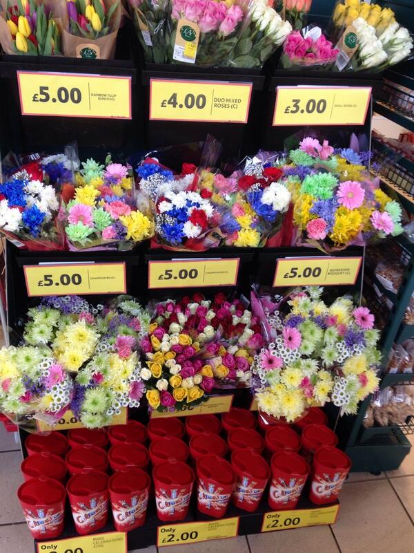 Ready to trade. 
<a href="/expchangecoach/">ExpChangeCoach</a> <a href="/TradeItTweetIt/">Trade It Tweet It</a> @HawkinsKd <a href="/GRO216/">Group 216 Tesco Exp</a>