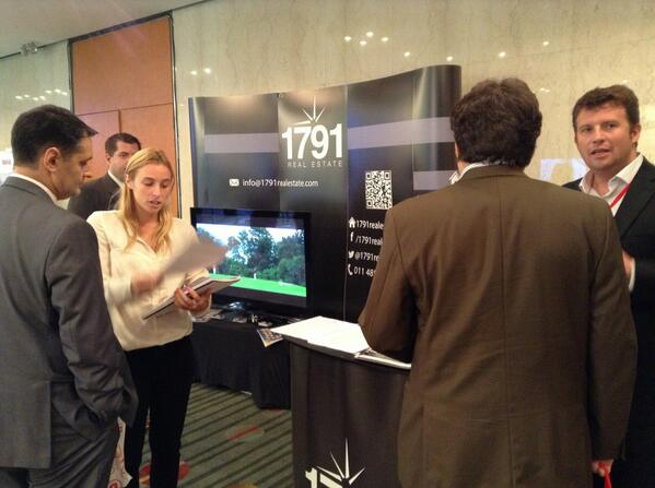 ExpoEFI's tweet image. Acércate al stand de @1971realestate e informate sobre inversiones en EEUU, mucho más en #ExpoEFI !!