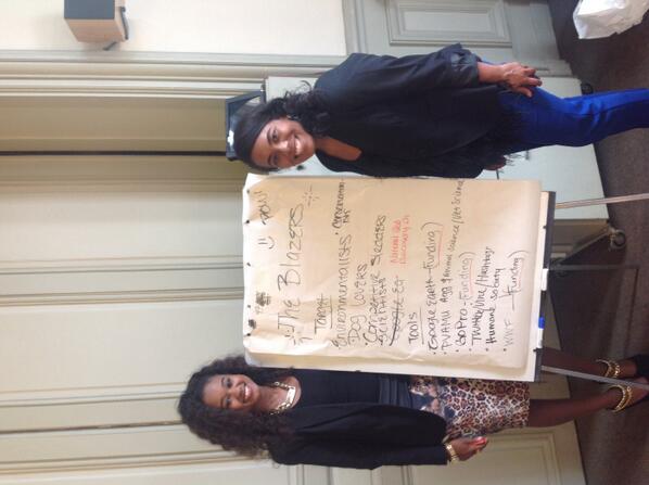 DrTonieshaT's tweet image. .@PVAMU_LCOM students work in groups on social media campaigns. #PVIMS2014