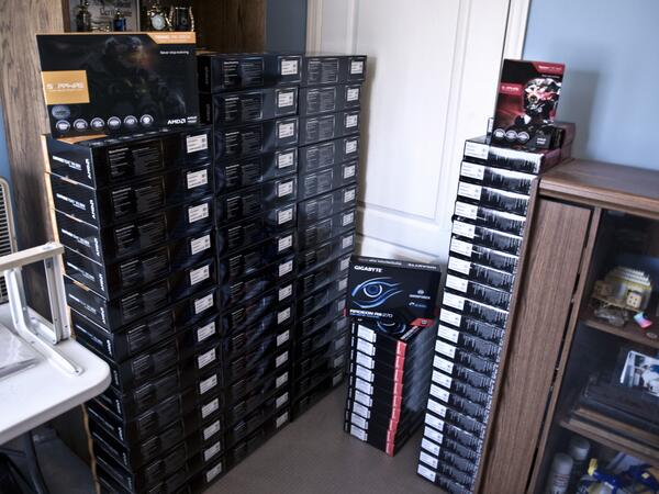 GPUCoin's tweet image. The GPU Coin Store's stock just arrived and will begin shipping soon! gpucoinstore.com #gpucoin