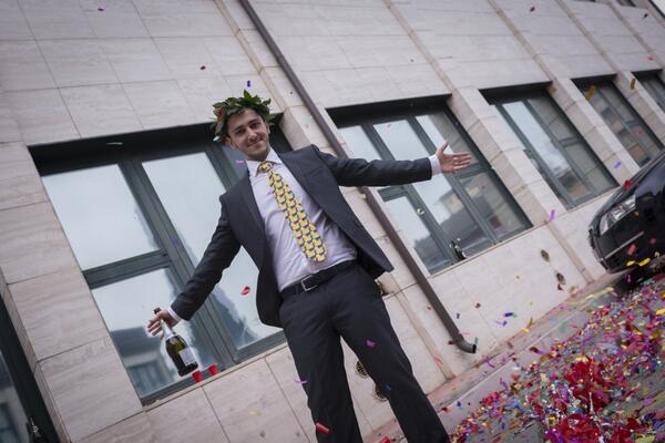 ManuelDiCo's tweet photo. #graduation #physiotherapy #duckytie #HIMYM @HIMYM_CBS http://t.co/QkAZHdX0MT