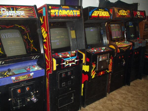 MeriStation's tweet photo. Las máquinas recreativas corren peligro en Japón http://t.co/rWGGNHoqRn http://t.co/4KBniqwFrn