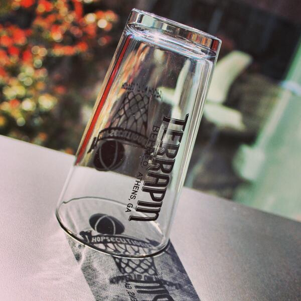 RT <a href="/tacomac/">Not TMAC Restaurants</a>: Fill up on Terrapin Hopsecutioner &amp; take home one good looking glass. Grab one at #PintNight at 5pm