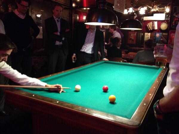 vanopstalm's tweet photo. Afscheidsborrel van een collega, geheel in stijl! #werkenbijkpmg http://t.co/4TBvjYCuBa
