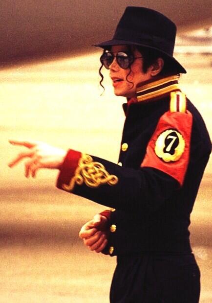 Michael Jackson (@mjjparody58_) on Twitter photo 