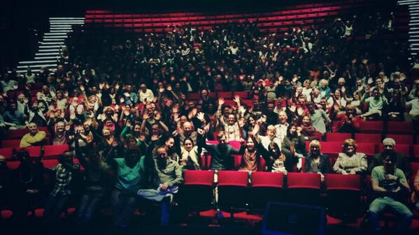 lexuiting's tweet image. Jahaaa! #cabarestafette @OranjerieRoer @roermondnieuws met @renevanm @Poolvogel en #partizanen #hennekes in de lôch!