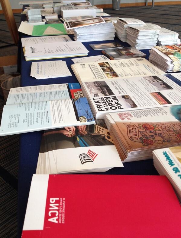 bumpcitykid5's tweet image. Lit galore at the SGCI info table #SGCI2014