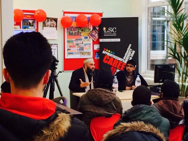 abuibrahimuk's tweet image. Talk: 'Crisis of the Ummah' - by Ustadh Abu Ibrahim.

#lscmegamunch 
#UmmahWelfareTrust