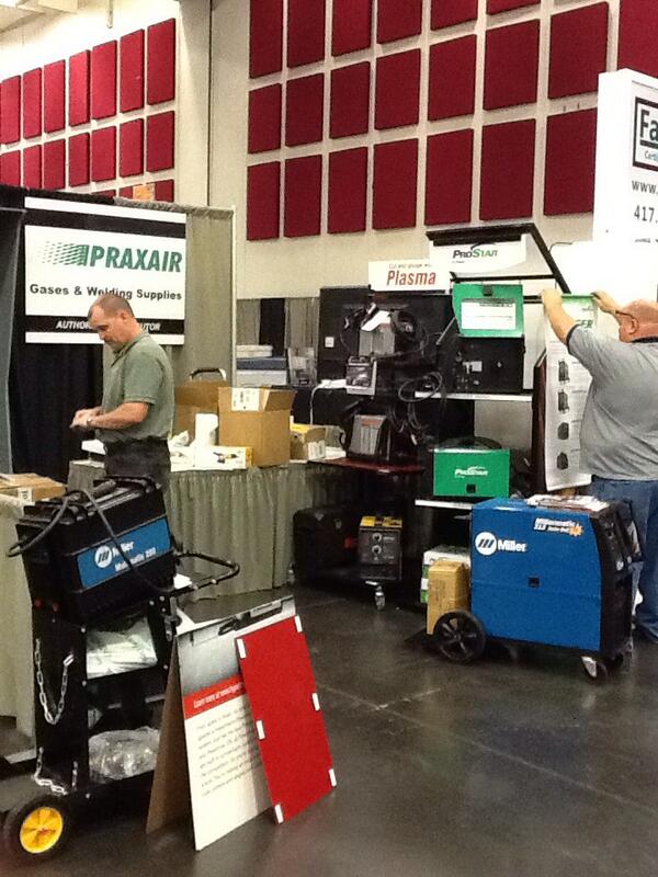 Men at work setting up at #kozlmanshow