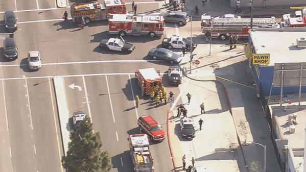 2 hospitalized in shooting on Vermont at 88th St. Southbound Vermont lanes closed #TRAFFICALERT