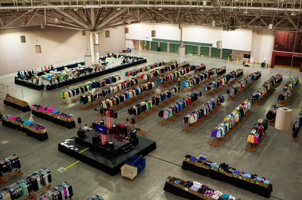 lululemon WHUS tweet media