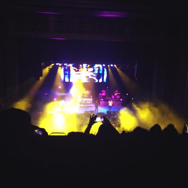 craigcoltonuk's tweet photo. @TheRealTank @Tyrese @Ginuwine incredible show tonight #london #hamersmith #TGT http://t.co/VB4F6tIk5c