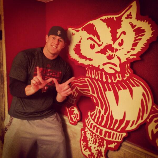 JJWatt's tweet photo. #OnWisconsin http://t.co/SdiGIfg4Ed