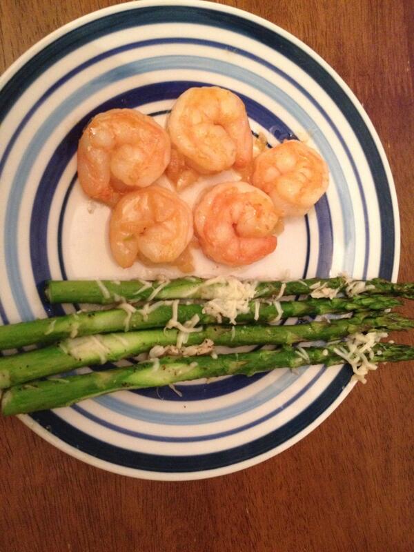 WxKellySmith's tweet photo. The key to a mans heart is through his stomach.. Oberon Orange Shrimp and broiled asparagus #gladIcancook http://t.co/33IqLnpjZf