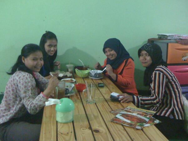 RMDapurDaeng's tweet photo. Makan malam di DD paling asikk http://t.co/K84di4bXxY