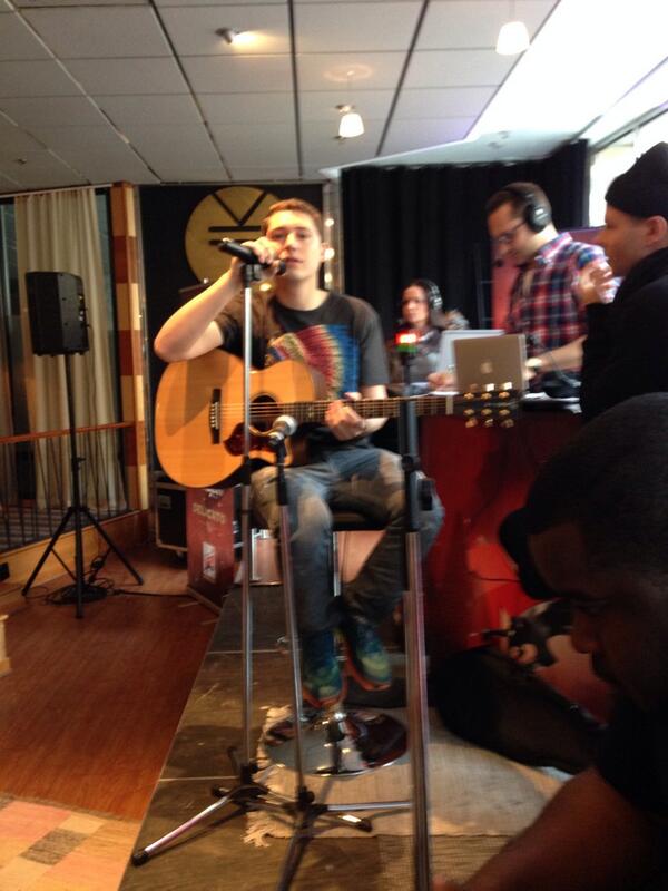 Cris Cab och NRJ hälsar på!