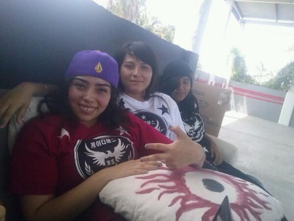 kds_oficial's tweet photo. Ensayos de la crew. :P http://t.co/kbmpwFi1F3