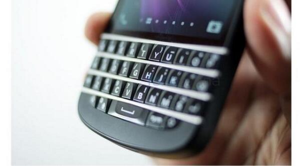 Veronica1003's tweet photo. Wiw... RT @liputan6dotcom: Chatting di BBM Akan Segera Diramaikan Sticker  http://t.co/HBNM7UbhdD http://t.co/otXvYuyFpD