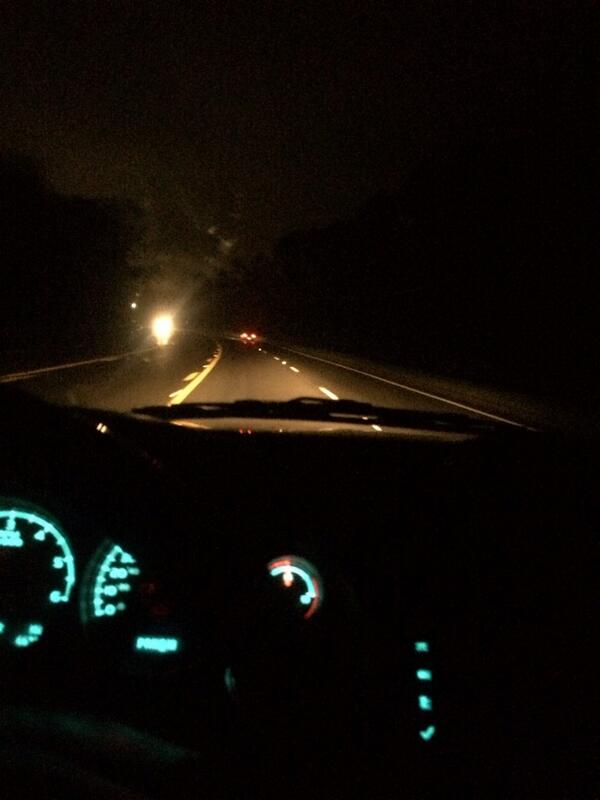 blairh2010's tweet image. My view for the next 5.5 hours. 😩😢#springbreaksover #dontwannaleave #beachbumfalyfe #theyrepassedout #cool #allalone