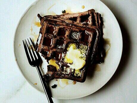 foodpoorn's tweet photo. Dark chocolate waffles http://t.co/7SpK5QoZLi