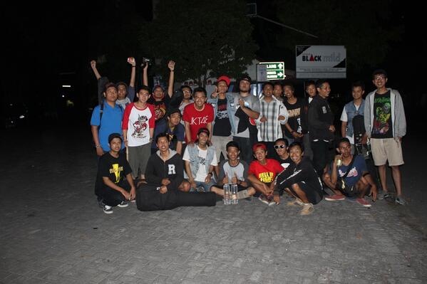 Review Jack Sparrow Mini Tour 2012 | tossterzine.blogspot.com/2014/03/review…