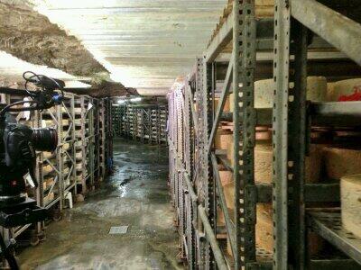 Conociendo los secretos del queso Cabrales en la cueva de maduración del Cares en Arenas con <a href="/canaldecasa/">Canal Decasa</a>
#Asturias