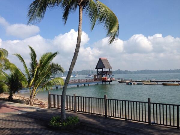 Runoel's tweet photo. Changi Yacht Club ナウ http://t.co/onWRA5bLVg