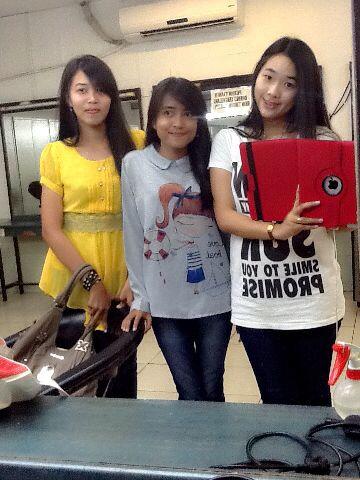 widya_iffny's tweet photo. @tanianyayu @yolanlarsa :$ http://t.co/fuwmg606kj