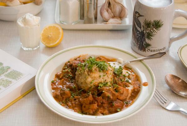 Berliniscooking's tweet photo. This beauty needs no explanation....it's Knödel time on http://t.co/HzCpnyQ32U http://t.co/vfv7GAjtVK