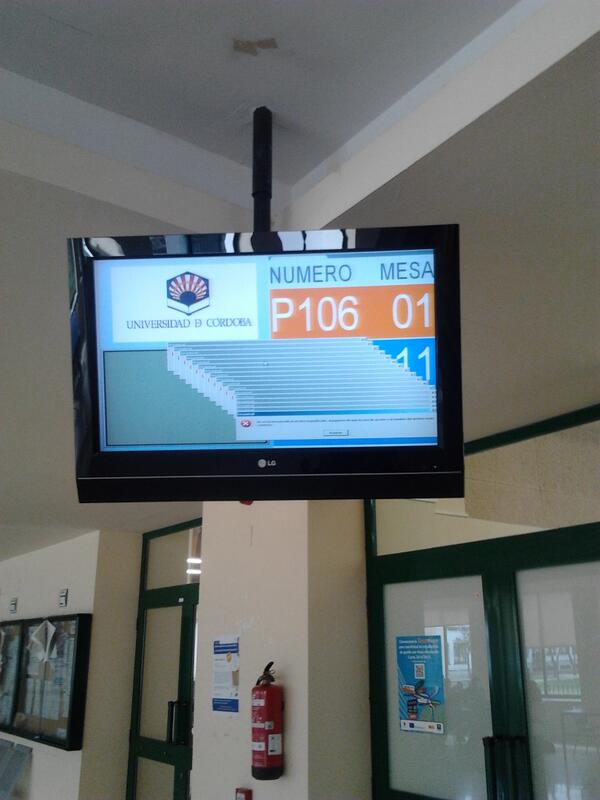 david_cdba's tweet photo. @AulaMagna el sistema de ticket  tiene algunos prblemas #CineAM http://t.co/pulc9oPMOo