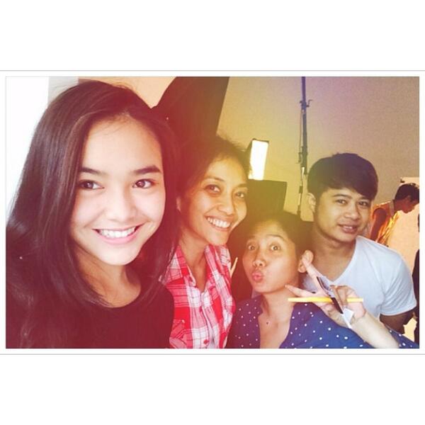 MandaManopoREAL's tweet photo. done for photoshoot 💙💙💙 http://t.co/mP4o5z3igv