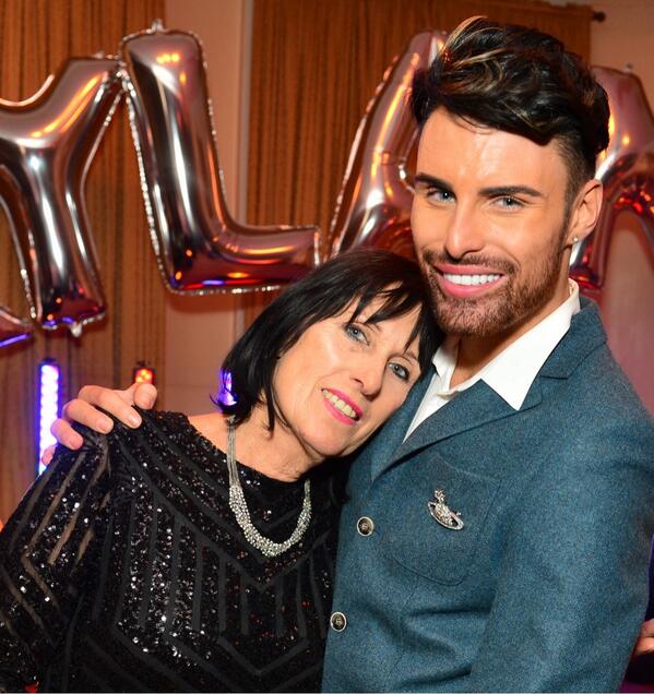 Rylan Clark-Neal on Twitter: "Me and my mummy Linda happy ...