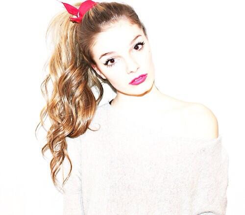 Bow and curls