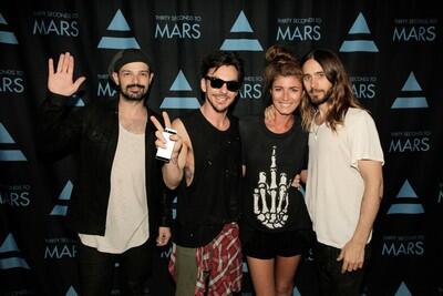 TracyBarton's tweet photo. I want to go back... I miss seeing a Mars show every night! @30SECONDSTOMARS @JaredLeto @ShannonLeto @adventure http://t.co/urd0WpqgId