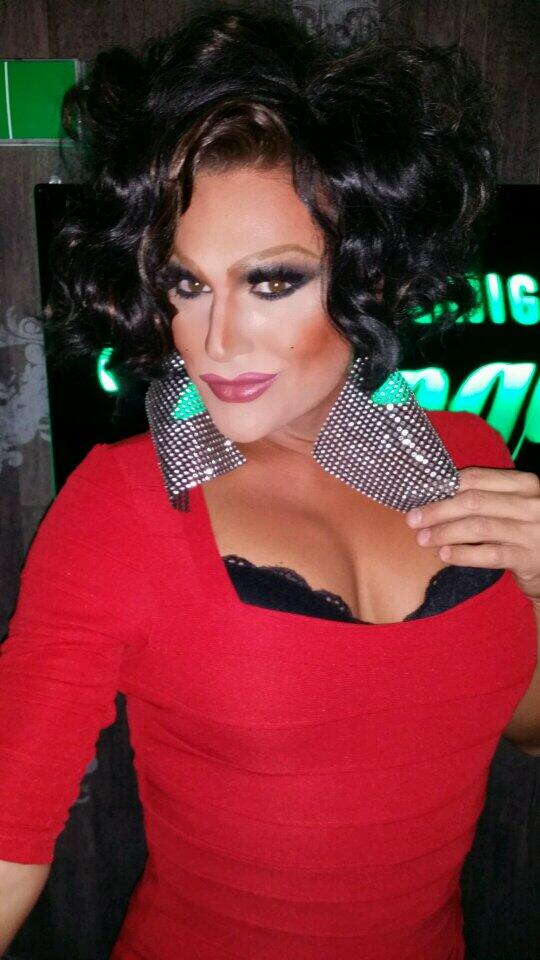 melli_magic's tweet photo. at barbies party bitches playing my favorit songs :-* http://t.co/D0oFBJKARt