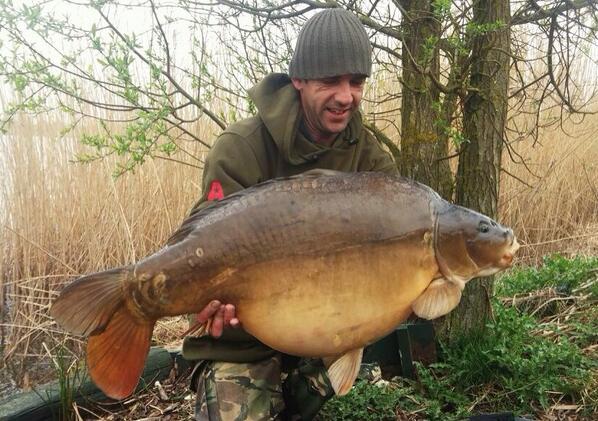 Carpsyndicates's tweet photo. 39lb 15oz ROSEBUD http://t.co/B2xZh9gzrX