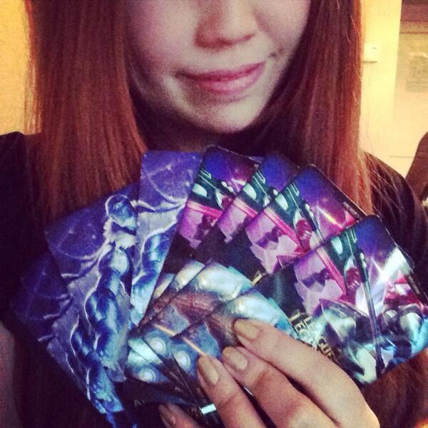 AlyMew tweet picture