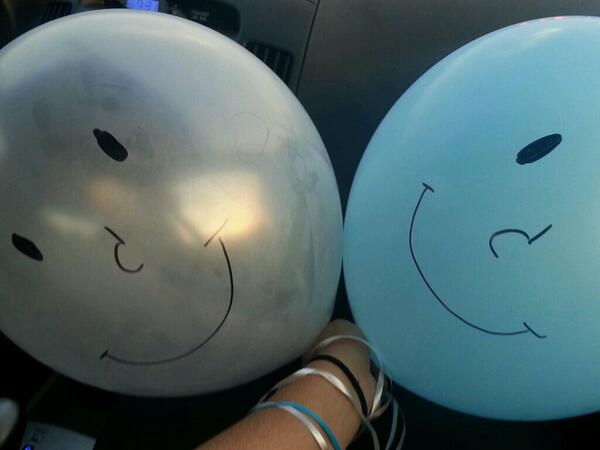 profsleepy's tweet image. Bobbys wasn't what i expected but Stephanie and I got balloons #techlyfe