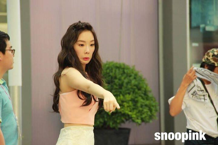 Bk01GAgCUAAojwG.jpg:large