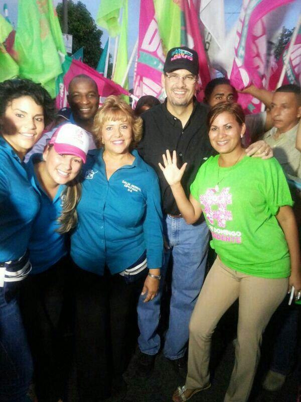 dalia_bernal's tweet photo. Hoy con @JDAriasV en El Crisol! Gracias por el apoyo! http://t.co/kurcO8VQqW