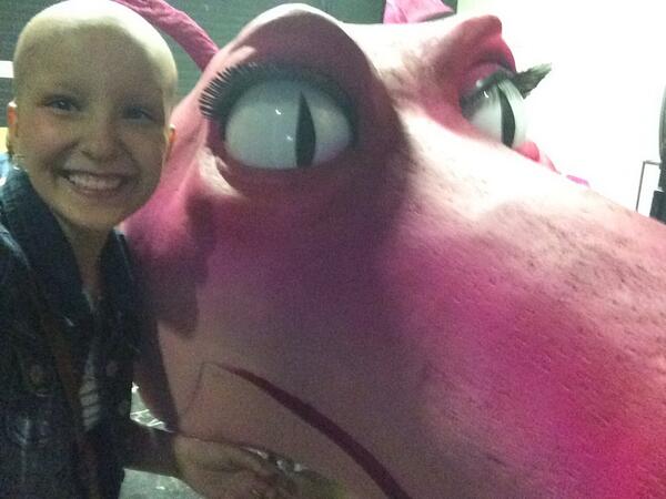 VlasmanSophia's tweet photo. But first let me take a selfie @ShrekTheMusical http://t.co/7mItOrcNKe