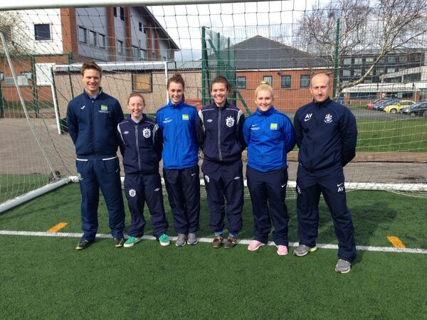 AshleyVickers86's tweet image. Only great things can come from the New Link between @huddstownladies and @HNCGirls #brightfuture #footballunity