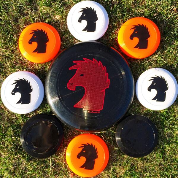 dark horse frisbee